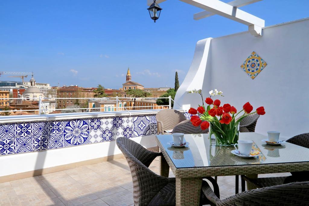 Colosseum Terrace Suite Roma Exterior foto