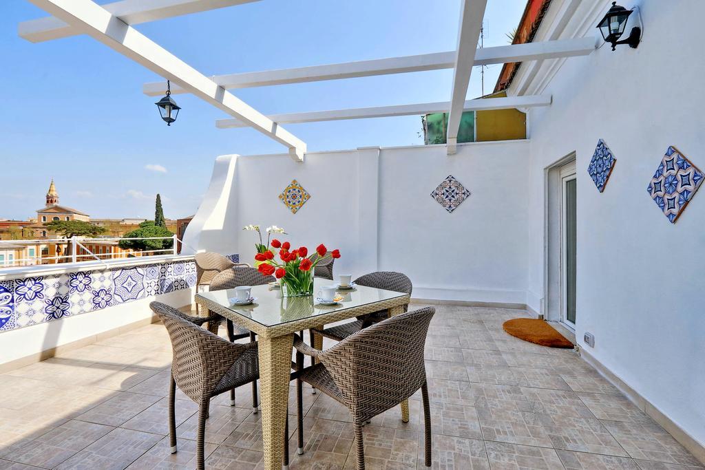 Colosseum Terrace Suite Roma Exterior foto