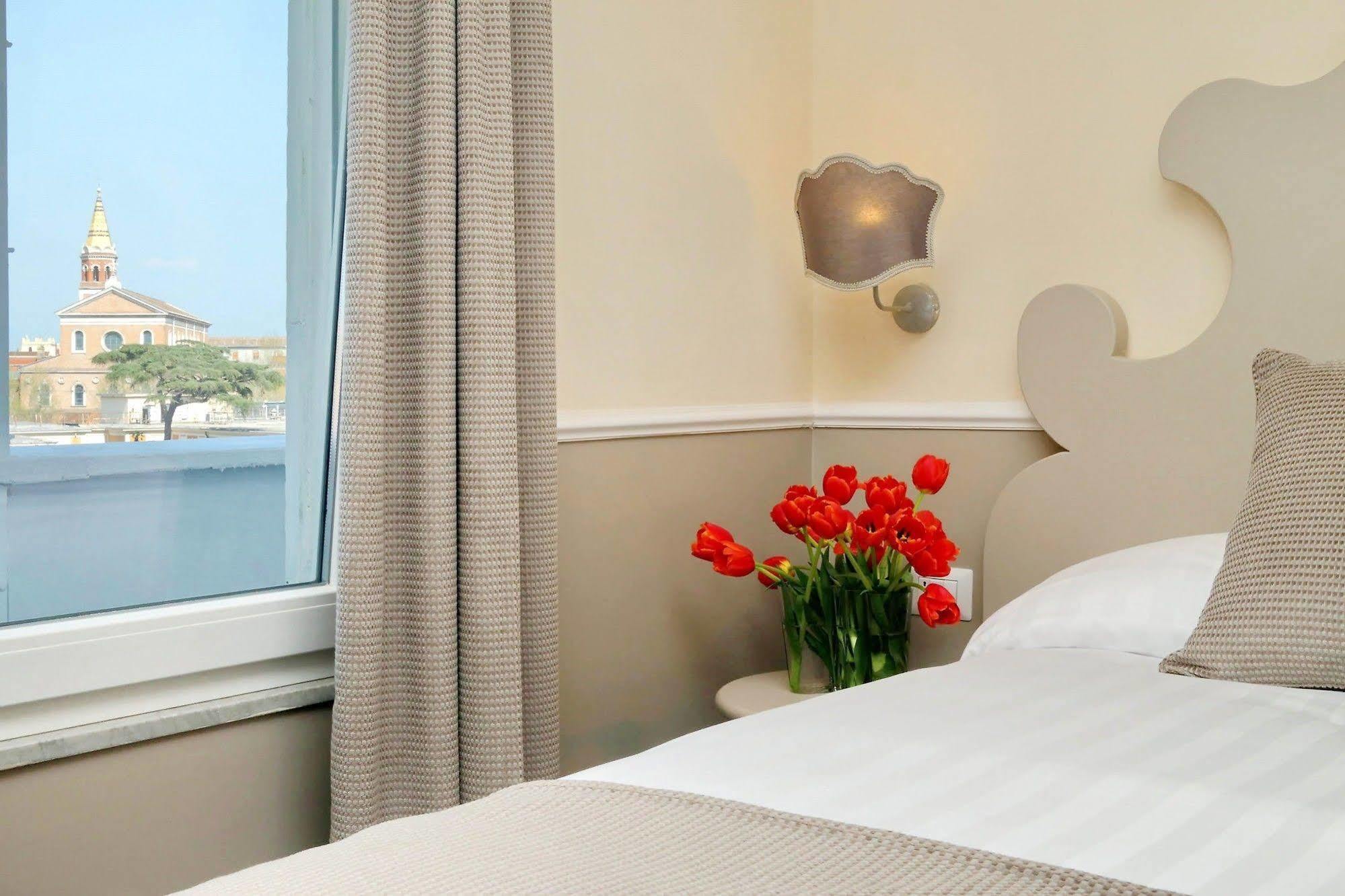 Colosseum Terrace Suite Roma Exterior foto