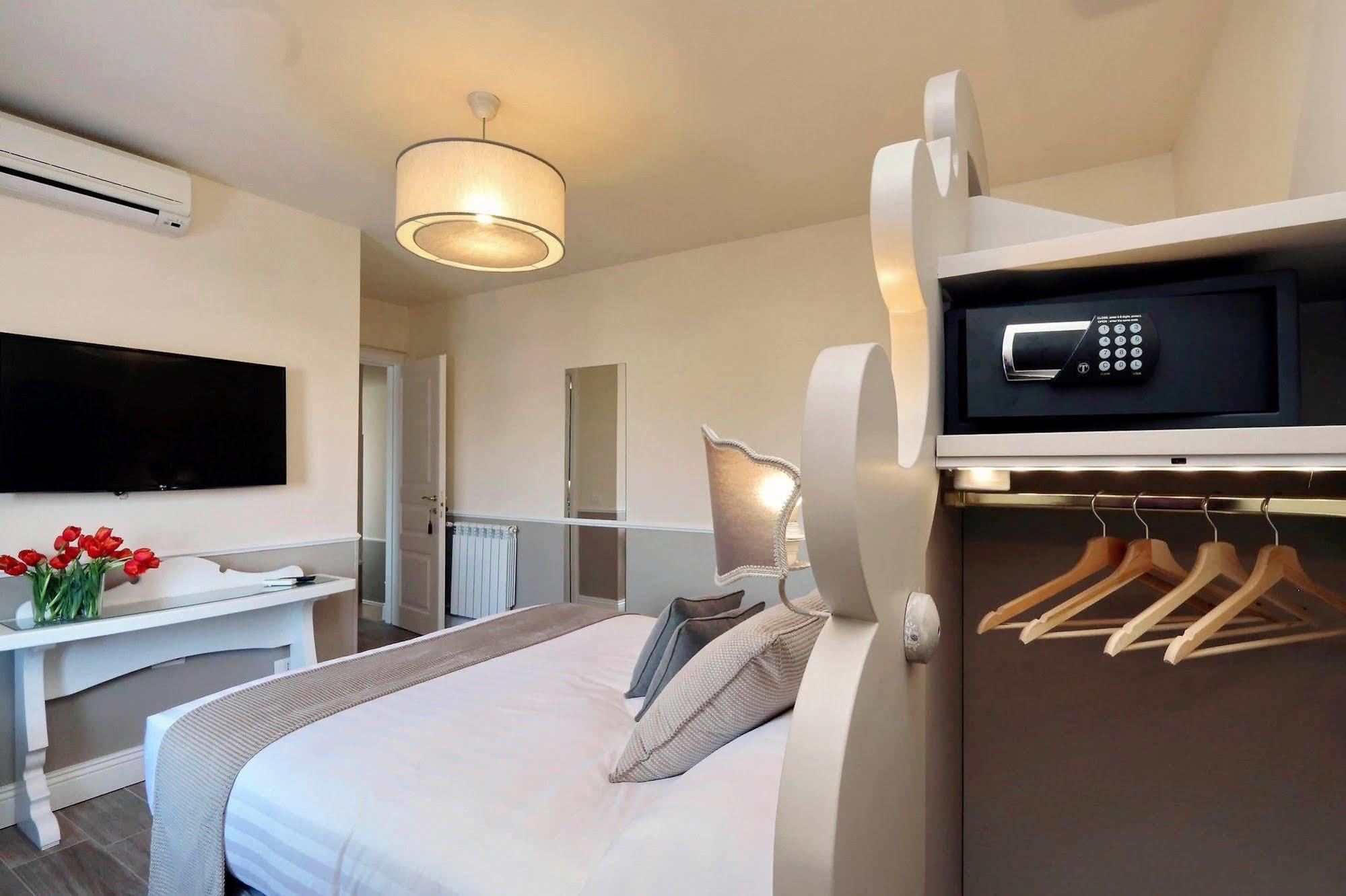 Colosseum Terrace Suite Roma Exterior foto